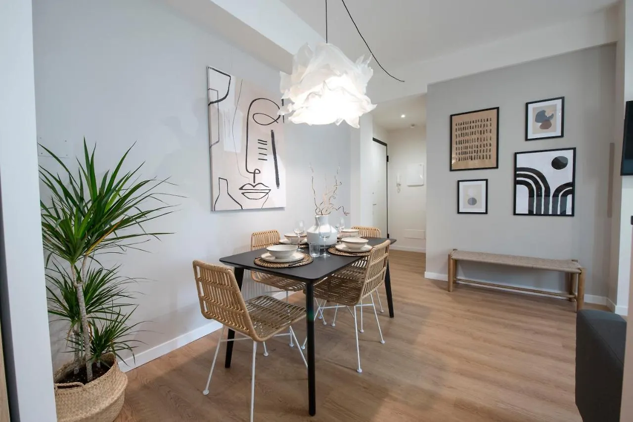 Apartment Ma & Ma Luxury Apartment: Beachfront Retreat with Private Parking Sestri Levante Italy
