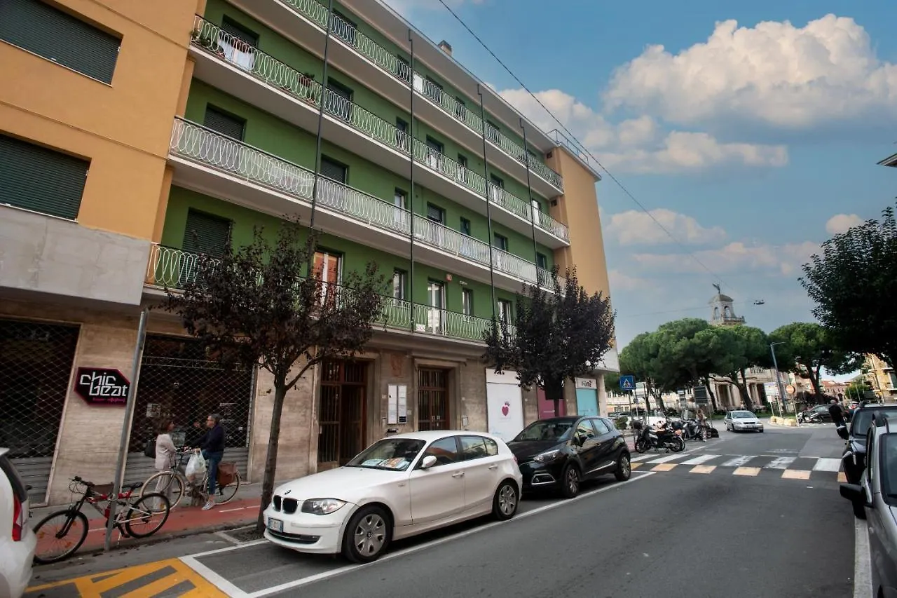 Ma & Ma Luxury Apartment: Beachfront Retreat with Private Parking Sestri Levante 0*,
