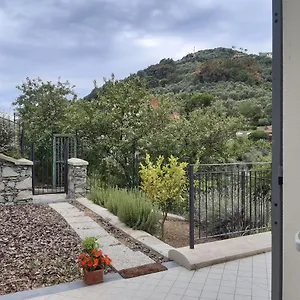 Casa Terra E Mare By Holiday World Sestri Levante