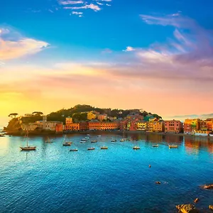 021 - Casa Ponente Con Terrazzo - Centro Citta, Carruggio E Mare Baia Del Silenzio A 500 M Sestri Levante